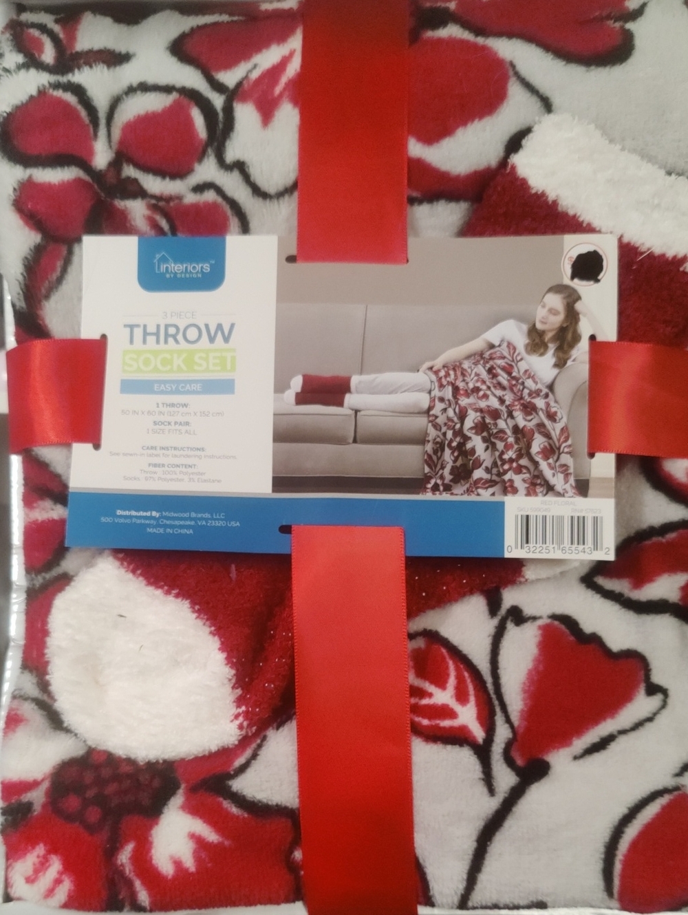 Red and White Floral Throw Sock Set - Cute Gift Set